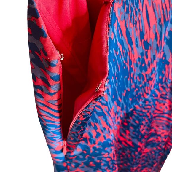 BCBGeneration | Raspberry Abstract One-Shoulder Cocktail Dress Size 8 | EUC - Picture 12 of 13